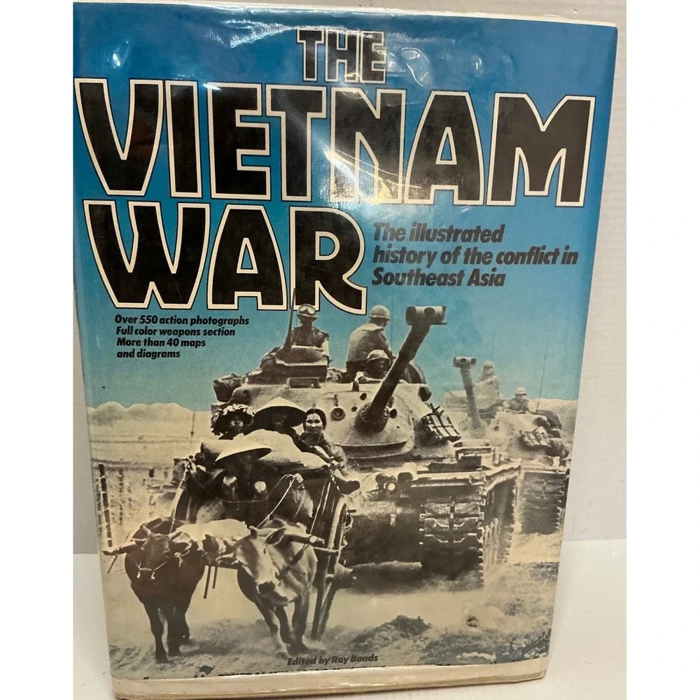 Crown Vintage The Vietnam War Illustrated History Book Ray Bonds 1979 Hardcover